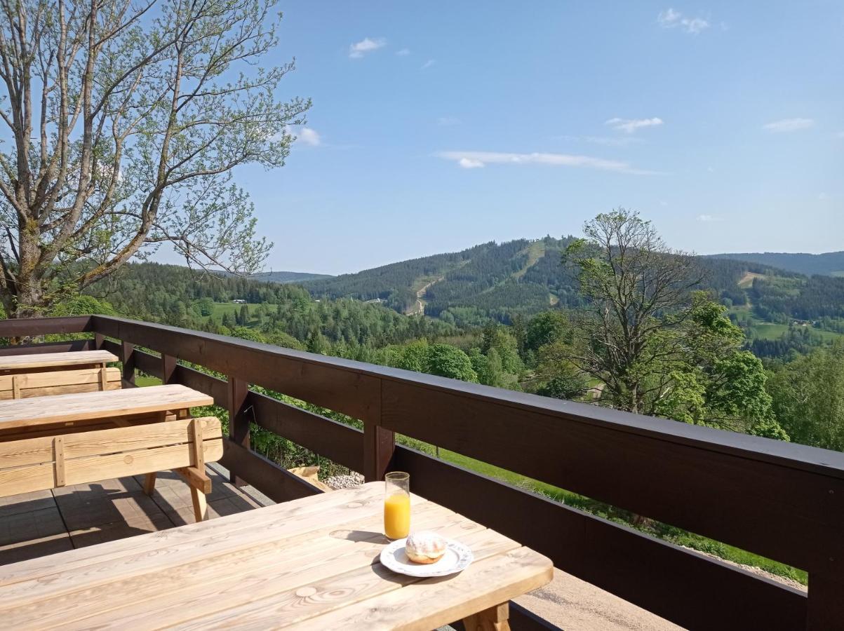 Apartmany Kynast Albrechtice v Jizerskych horach Buitenkant foto