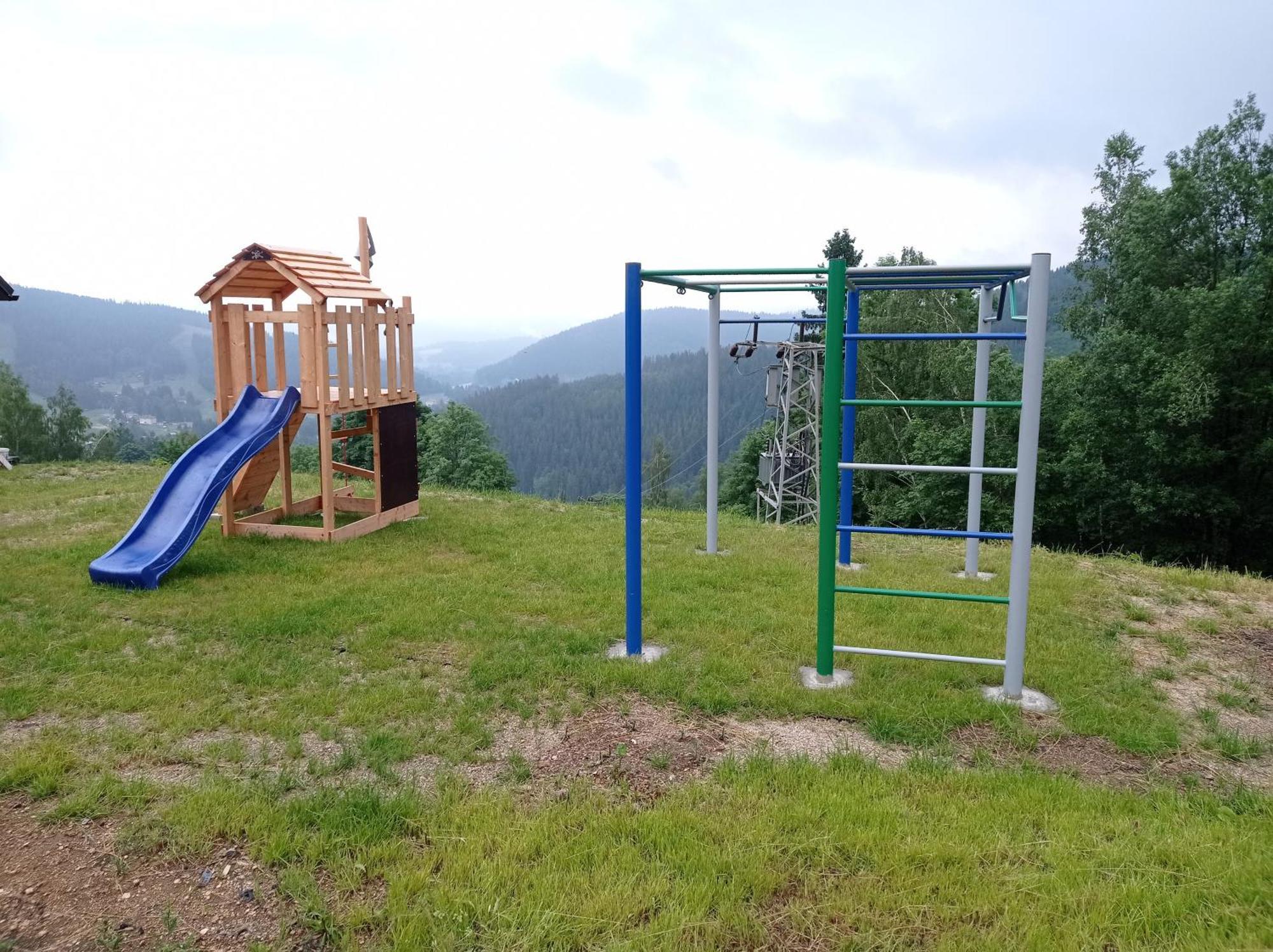 Apartmany Kynast Albrechtice v Jizerskych horach Buitenkant foto